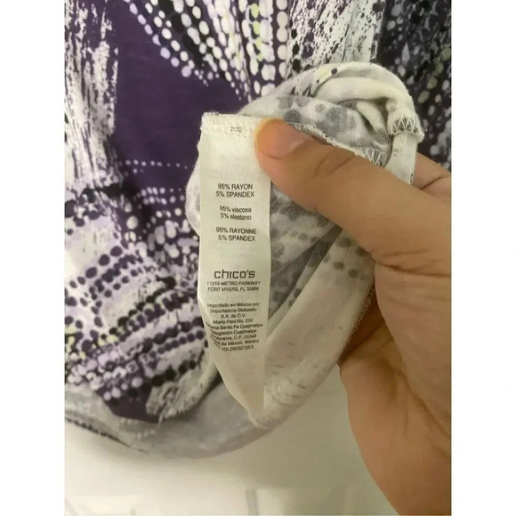 Chico’s Purple Patterned Top - Picture 4 of 6